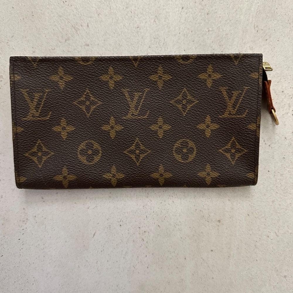 Auth Louis Vuitton Monogram Accessory Pouch - Picture 13 of 16